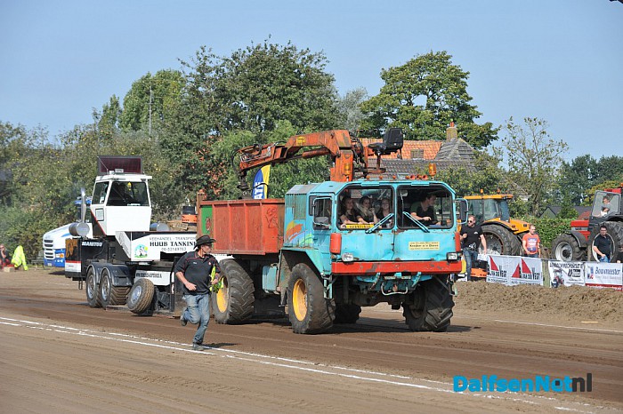 t’ Uliefeest groot spektakel aan de Ganzepanweg - Foto: Johan Bokma