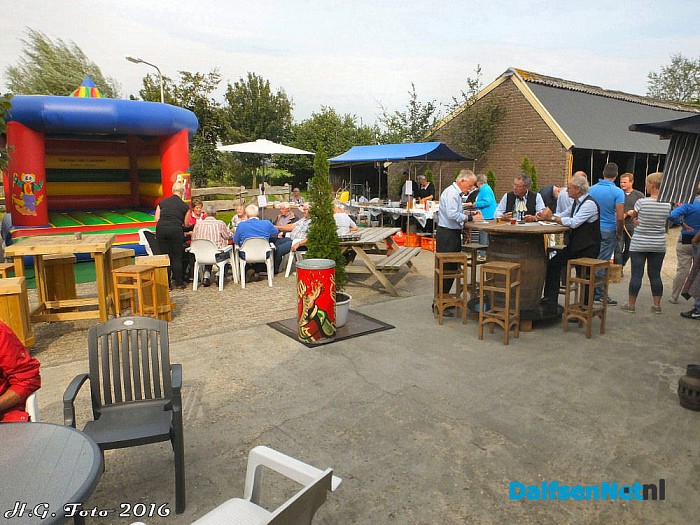 Antiek met muziek in Oudleusen. - Foto: H.G. Foto