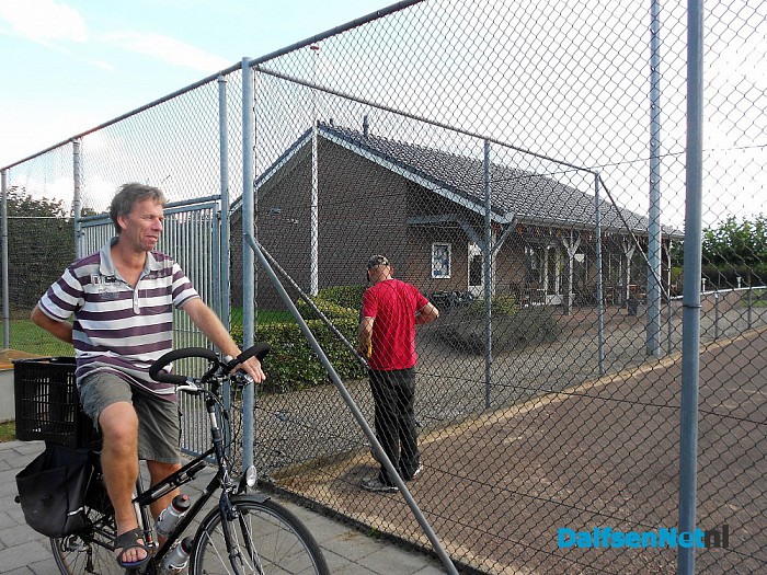 Tennisbaan Hoonhorst flink onder handen