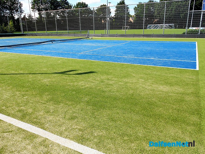 Tennisbaan Hoonhorst flink onder handen