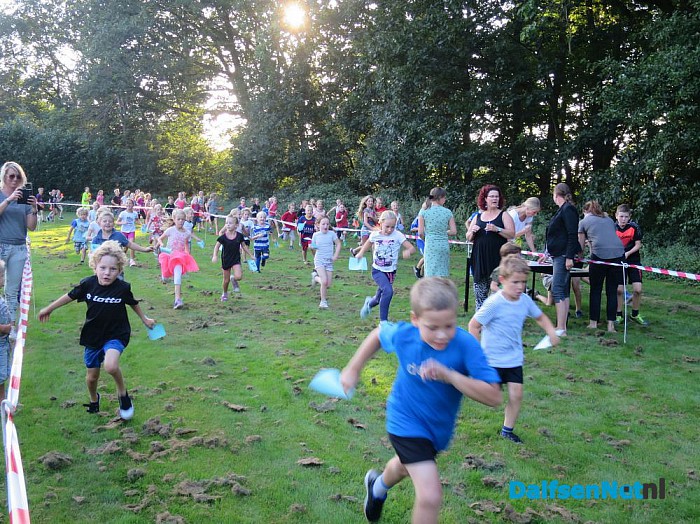 Sponsorloop In Hoonhorst voor een nieuw leerplein - Foto: Wim