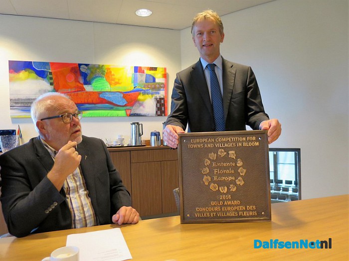 Dalfsen terecht  trots op Goud - Foto: Wim
