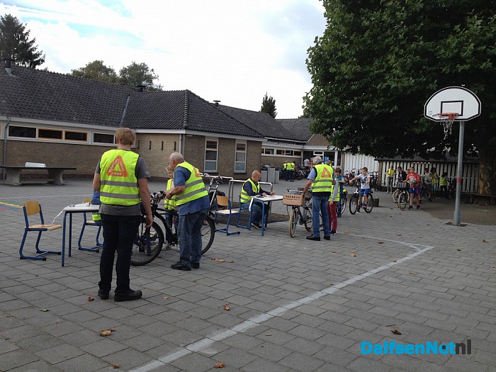 Fietsencontrole op de Zaaier - Foto: Ingezonden foto