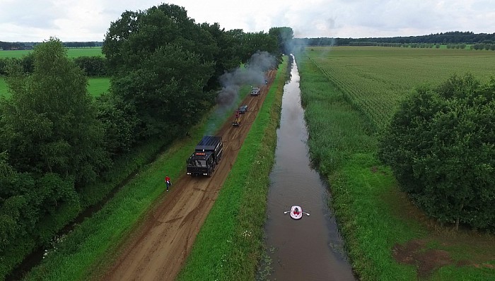 Tatra truck als promotie piratenfeest - Foto: Eigen geleverde foto