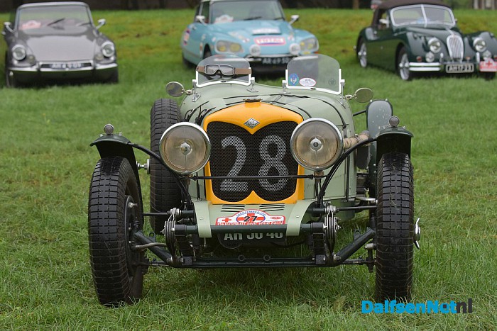 Nationale Rode Kruis Rally start vanaf Landgoed Hessum - Foto: Johan Bokma