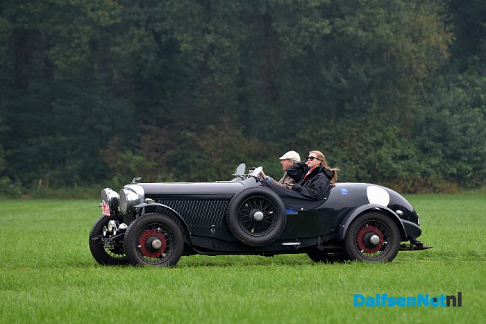 Nationale Rode Kruis Rally start vanaf Landgoed Hessum - Foto: Johan Bokma