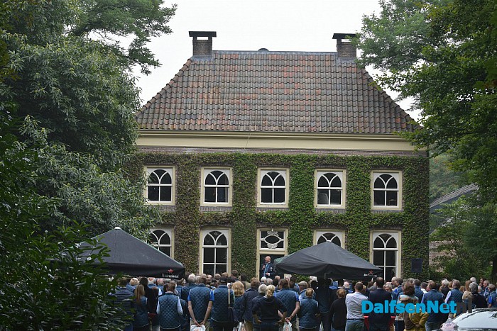 Nationale Rode Kruis Rally start vanaf Landgoed Hessum - Foto: Johan Bokma