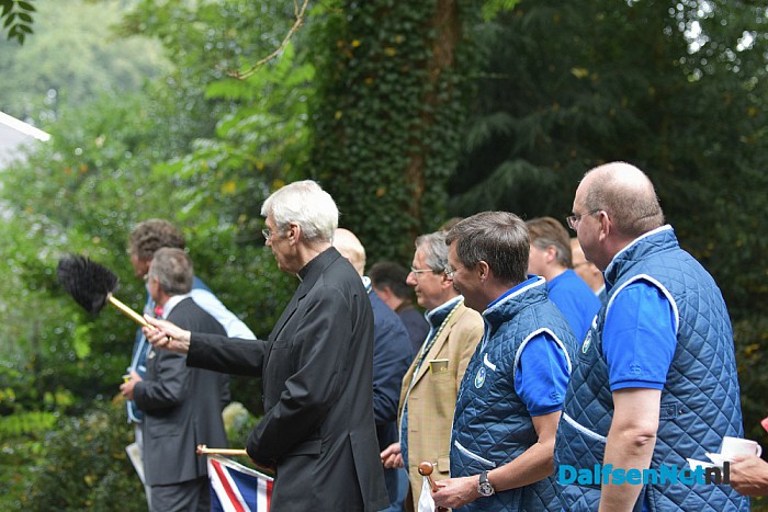 Nationale Rode Kruis Rally start vanaf Landgoed Hessum - Foto: Johan Bokma