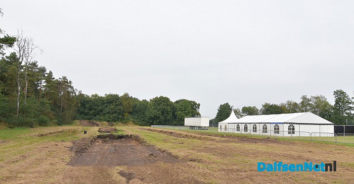 Modderspektakel Oudleusen bijna klaar voor zaterdag - Foto: Johan Bokma