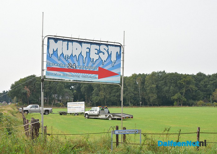 Modderspektakel Oudleusen bijna klaar voor zaterdag - Foto: Johan Bokma