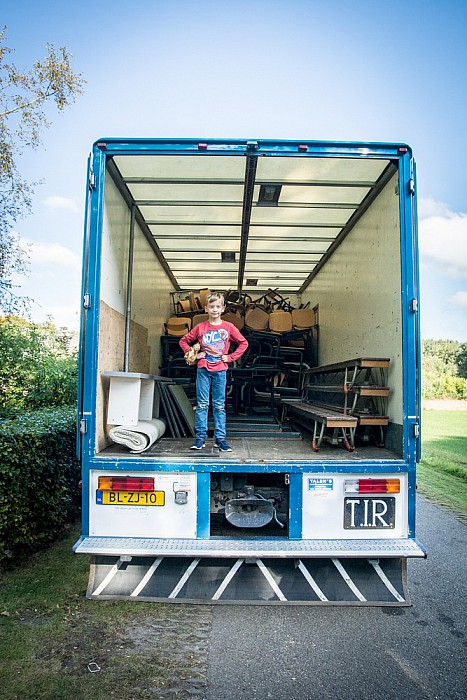 Nieuw meubilair voor de A. Baron van Dedemschool - Foto: Eigen geleverde foto