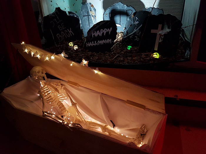 Schoolkinderen griezelen met Halloween - Foto: Eigen geleverde foto