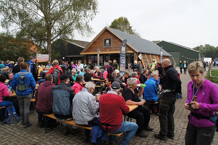 Meer dan 2000 lopers Sallandse wandelvierdaagse - Foto: Eigen geleverde foto