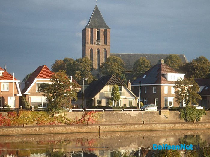 Het lijkt net: Kerktoren in brand - Foto: Wim
