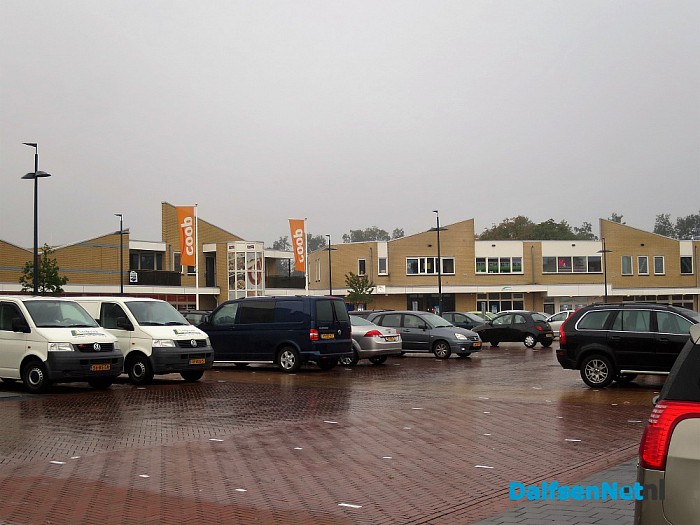 Update gevels Kroonplein Lemelerveld begonnen - Foto: Wim