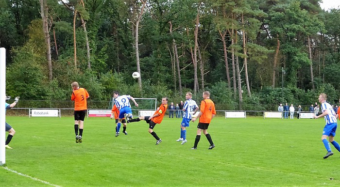 IJhorst niet opgewassen tegen sterk USV - Foto: Eigen geleverde foto