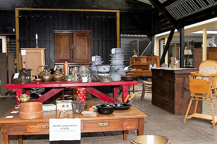 Gezellige drukte bij antiek en brocante markt - Foto: Eigen geleverde foto