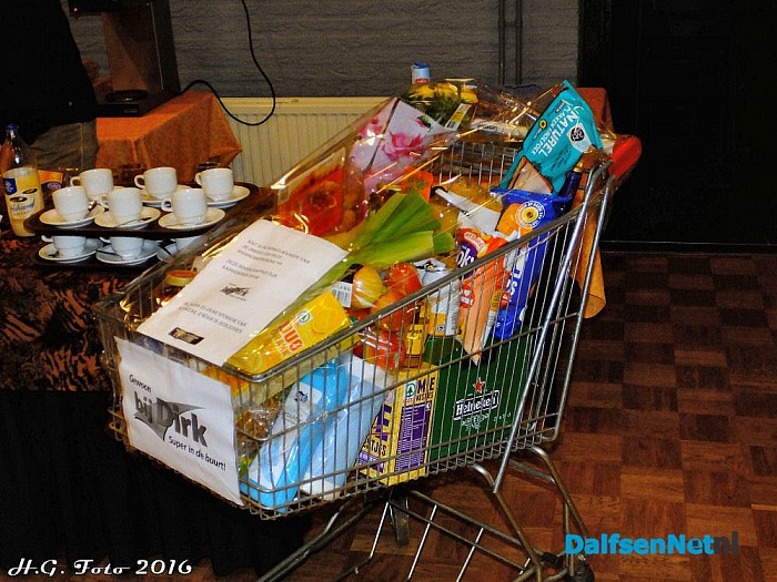 Bazaar de Wiekelaar Oudleusen geopend. - Foto: H.G. Foto