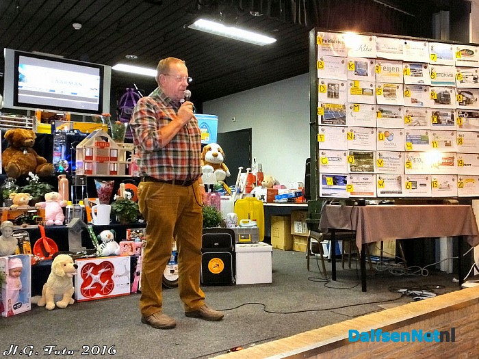 Bazaar de Wiekelaar Oudleusen geopend. - Foto: H.G. Foto