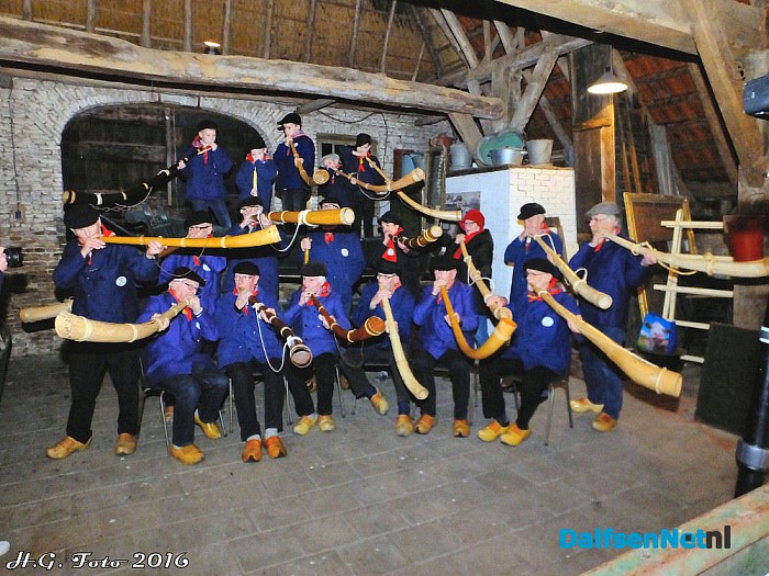 Midwinterhoornblazers gaan weer op pad. - Foto: H.G. Foto