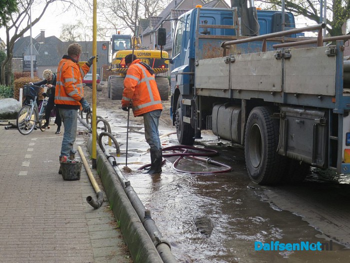 De vaart zit er goed in in Hoonhorst - Foto: Wim