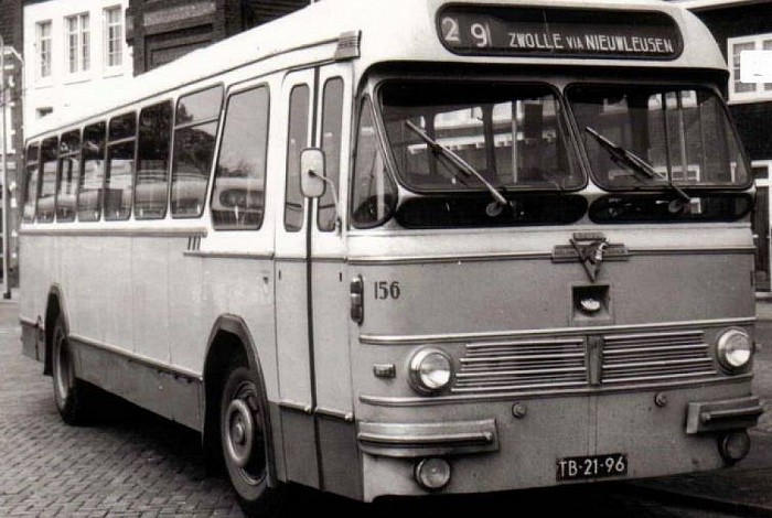 Wie herinnert zich de schoolbussen nog? - Foto: Eigen geleverde foto