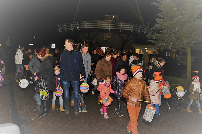 16 december lampionnenoptocht - Foto: Eigen geleverde foto