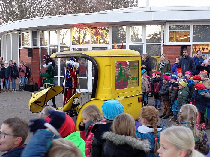 Sinterklaas is vandaag knetterdruk - Foto: Eigen geleverde foto