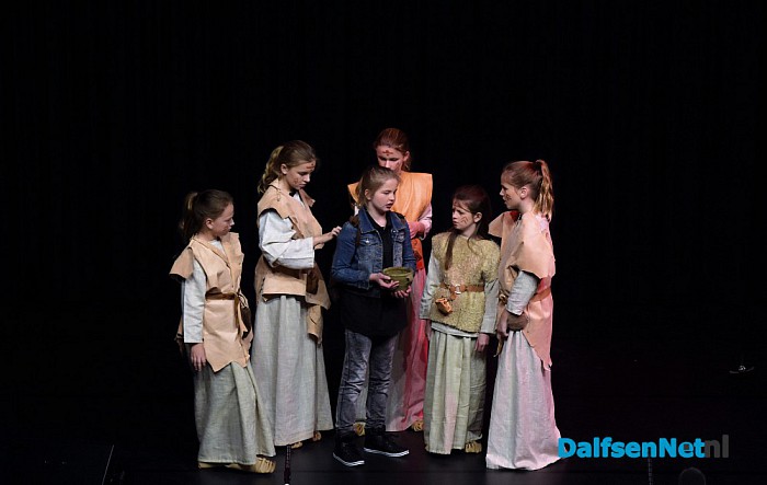 Fantastische première van de musical Wortels in theater de Stoomfabriek - Foto: Johan Bokma