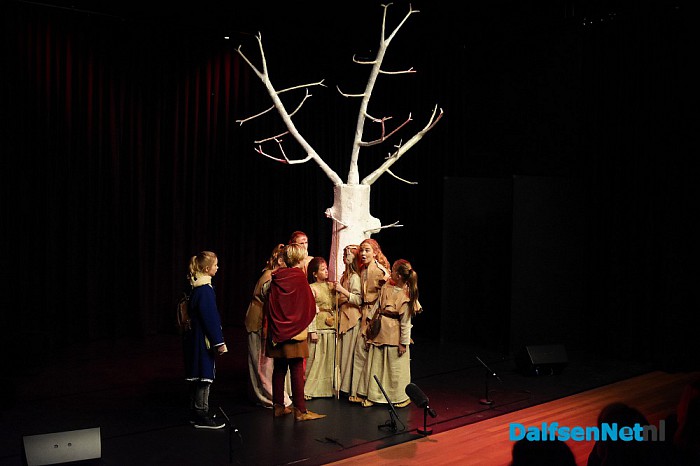 Fantastische première van de musical Wortels in theater de Stoomfabriek - Foto: Johan Bokma