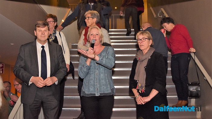 De rode loper was uitgerold voor de vele vrijwilligers….. - Foto: Johan Bokma