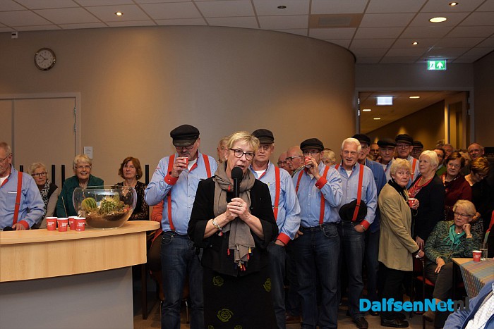 De rode loper was uitgerold voor de vele vrijwilligers….. - Foto: Johan Bokma