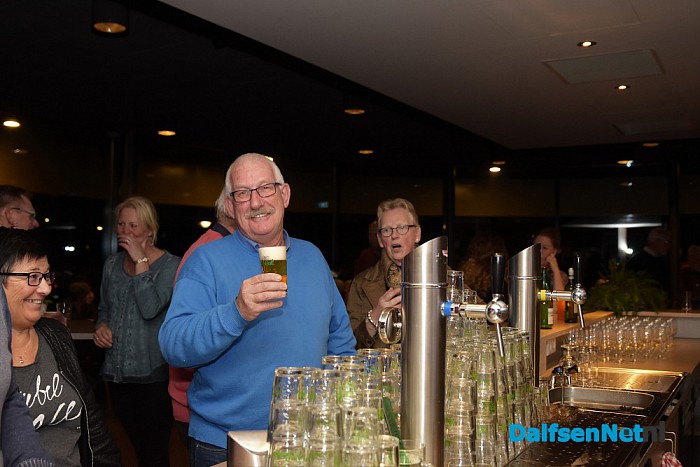 De rode loper was uitgerold voor de vele vrijwilligers….. - Foto: Johan Bokma