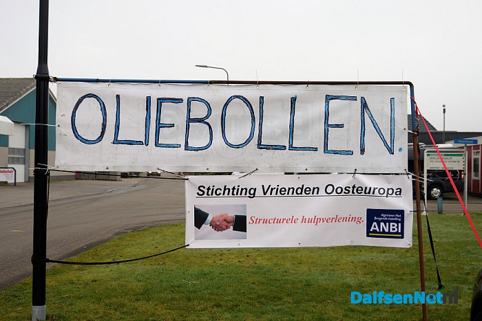 Vanaf morgen oliebollen en appelflappen te koop - Foto: Johan Bokma