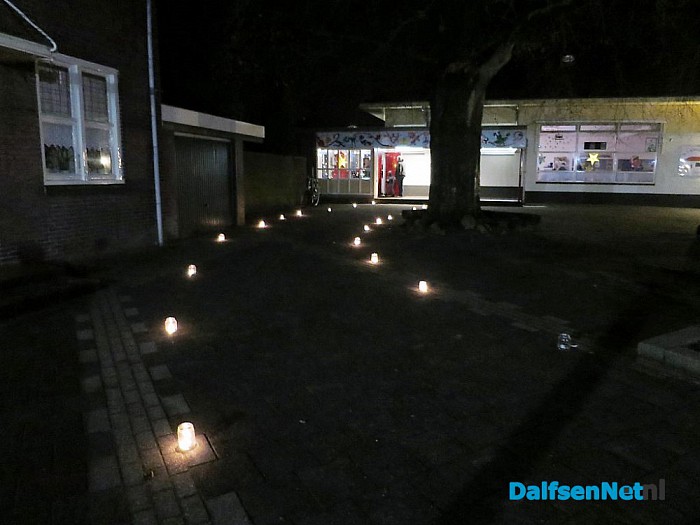 Lichtjestocht met kerstverhaal Hoonhorst - Foto: Wim