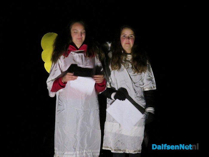 Lichtjestocht met kerstverhaal Hoonhorst - Foto: Wim