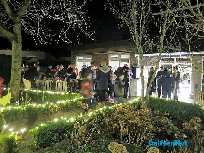 Lichtjestocht met kerstverhaal Hoonhorst - Foto: Wim