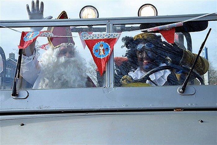Pieten met zwembandjes - Foto: Eigen geleverde foto