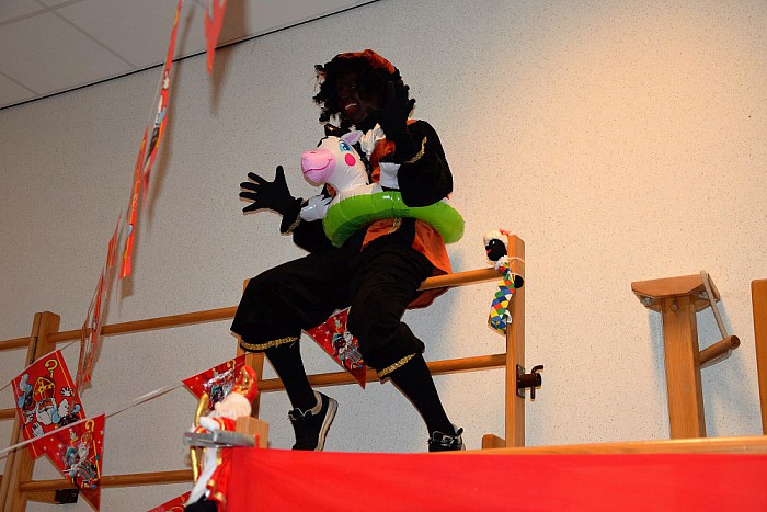 Pieten met zwembandjes - Foto: Eigen geleverde foto