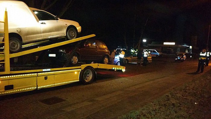 Grote politiecontrole in Nieuwleusen en Ommen - Foto: Politie Dalfsen