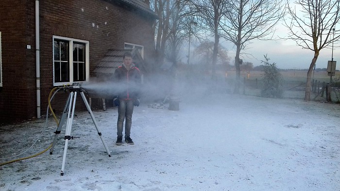In Emmen (Dalfsen) sneeuwt het al weer - Foto: Eigen geleverde foto