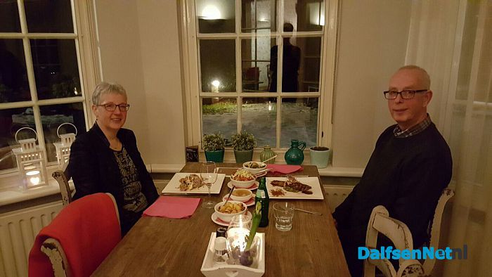 Winnaars Theateractie De Stoomfabriek genieten bij De Barones in Dalfsen