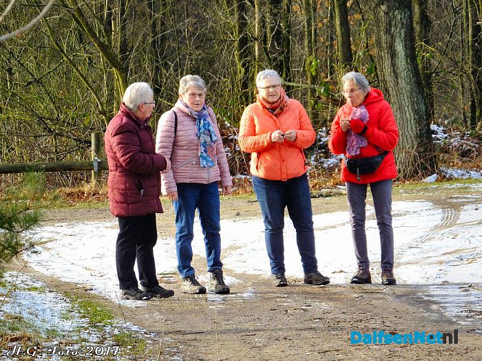 Snertwandeling ijsclub de Poel. - Foto: H.G. Foto