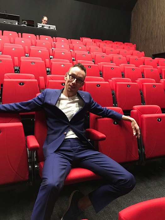 Dolf Jansen spreekt ondernemers toe - Foto: Eigen geleverde foto
