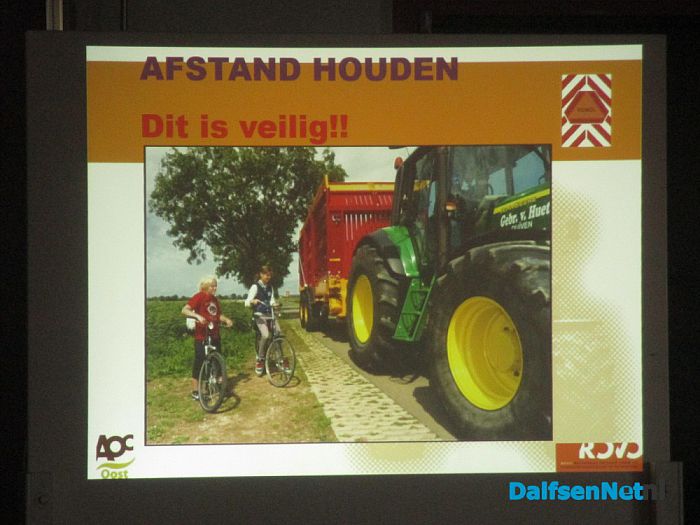 Veilig omgaan met opvallend landbouwverkeer (VOMOL) - Foto: Ingezonden foto