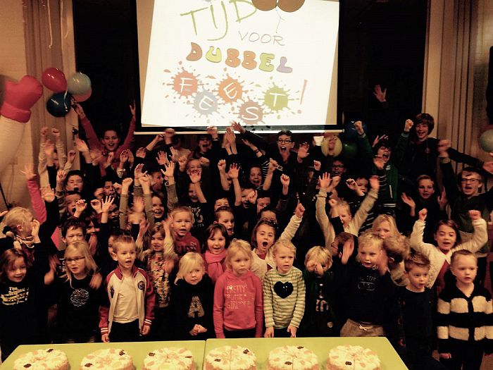 De A. Baron van Dedemschool viert dubbel feest - Foto: Eigen geleverde foto