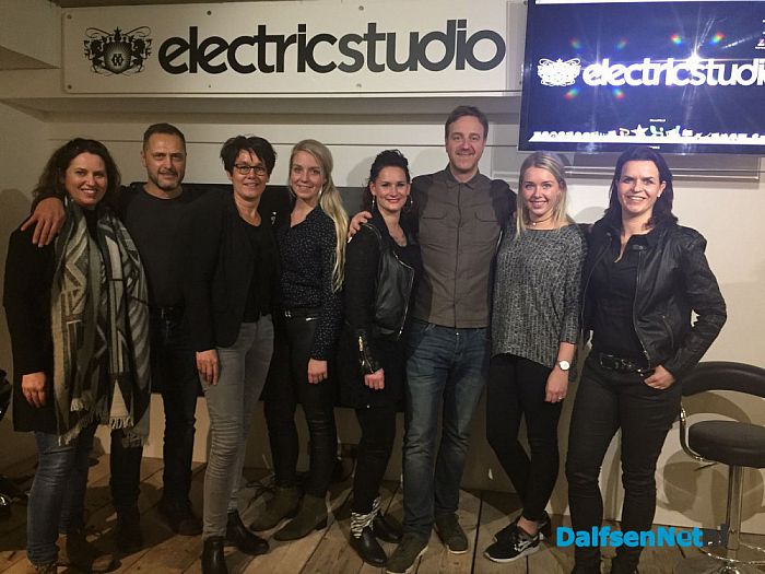 Vieth hairdressers ging deze week voor scholing naar Brighton (UK) - Foto: Ingezonden foto