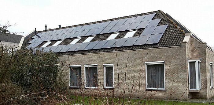 Zonnepanelen op kerkgebouw - Foto: Eigen geleverde foto