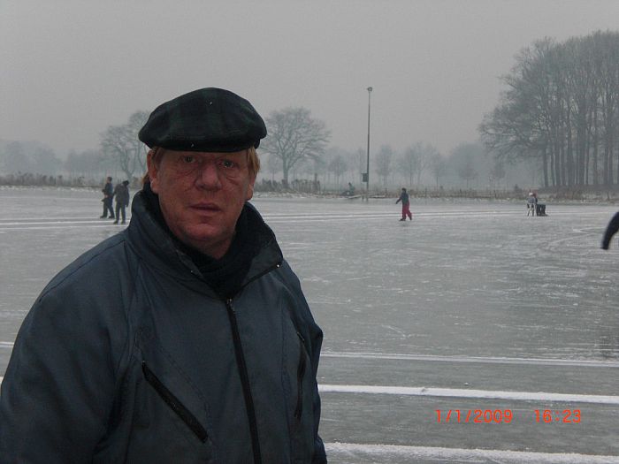 IJsclub De Poel is al weer druk aan het pompen - Foto: Eigen geleverde foto