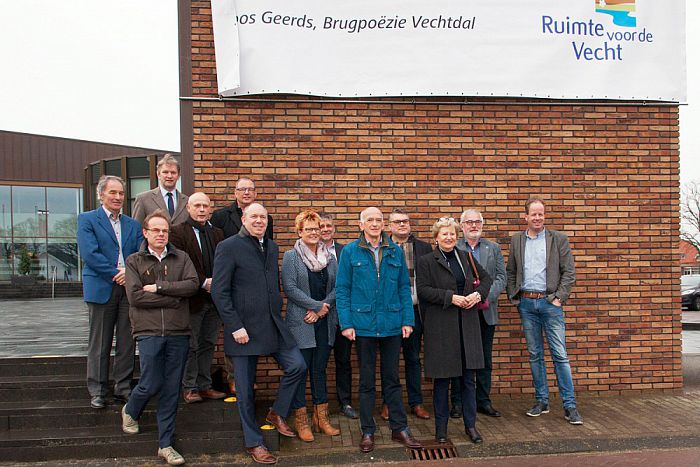Gedicht aan de toren van het gemeentehuis - Foto: Gemeente Dalfsen